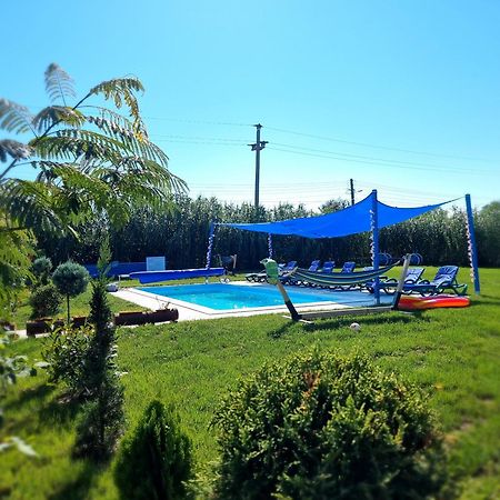 Casa Cu Trandafiri Муригьол Экстерьер фото