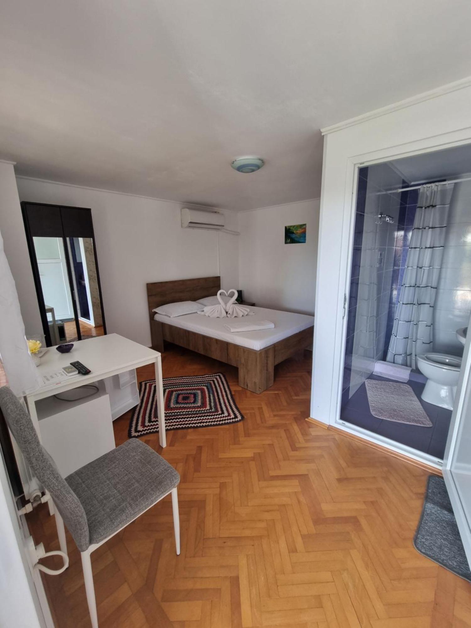 Casa Cu Trandafiri Муригьол Экстерьер фото