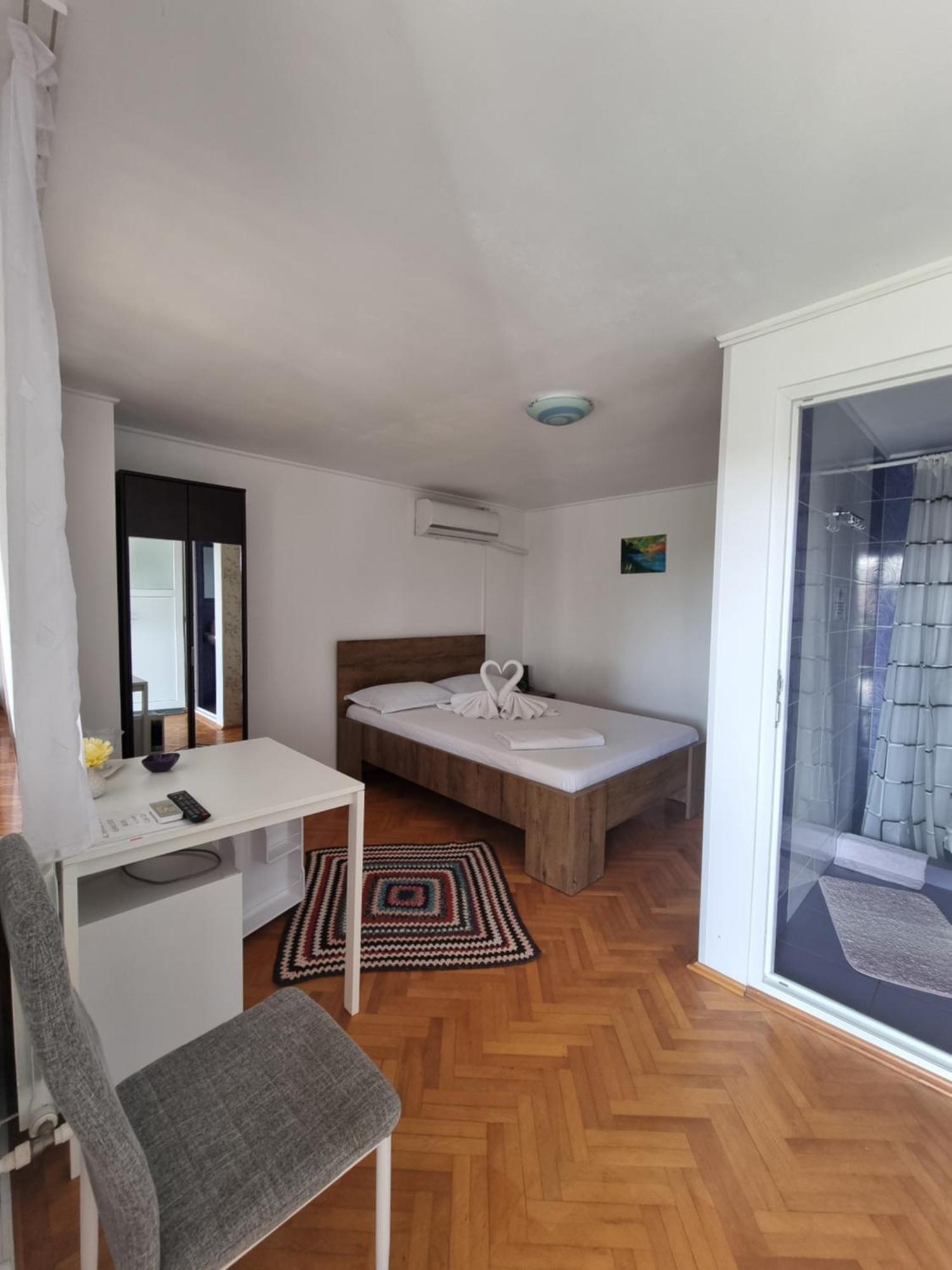 Casa Cu Trandafiri Муригьол Экстерьер фото