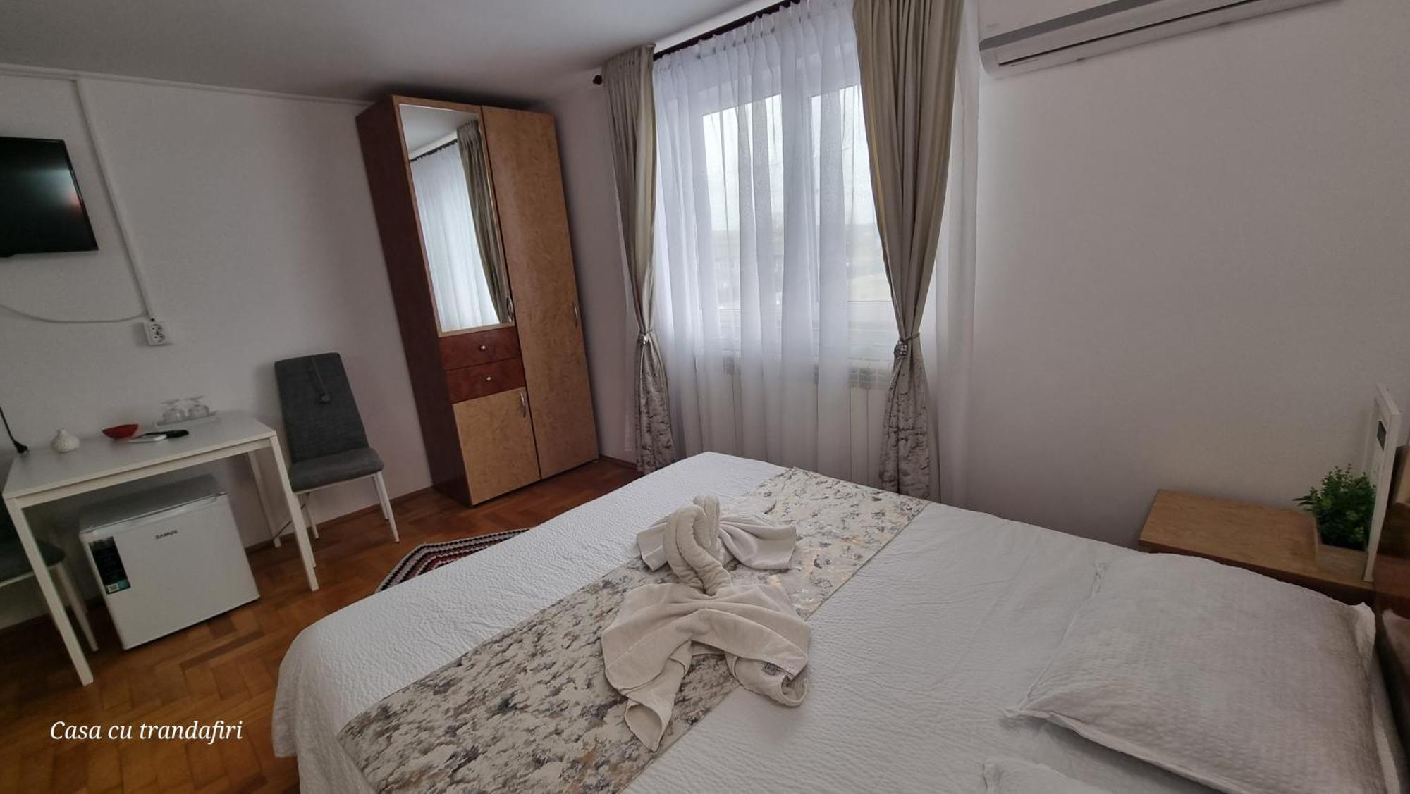 Casa Cu Trandafiri Муригьол Экстерьер фото