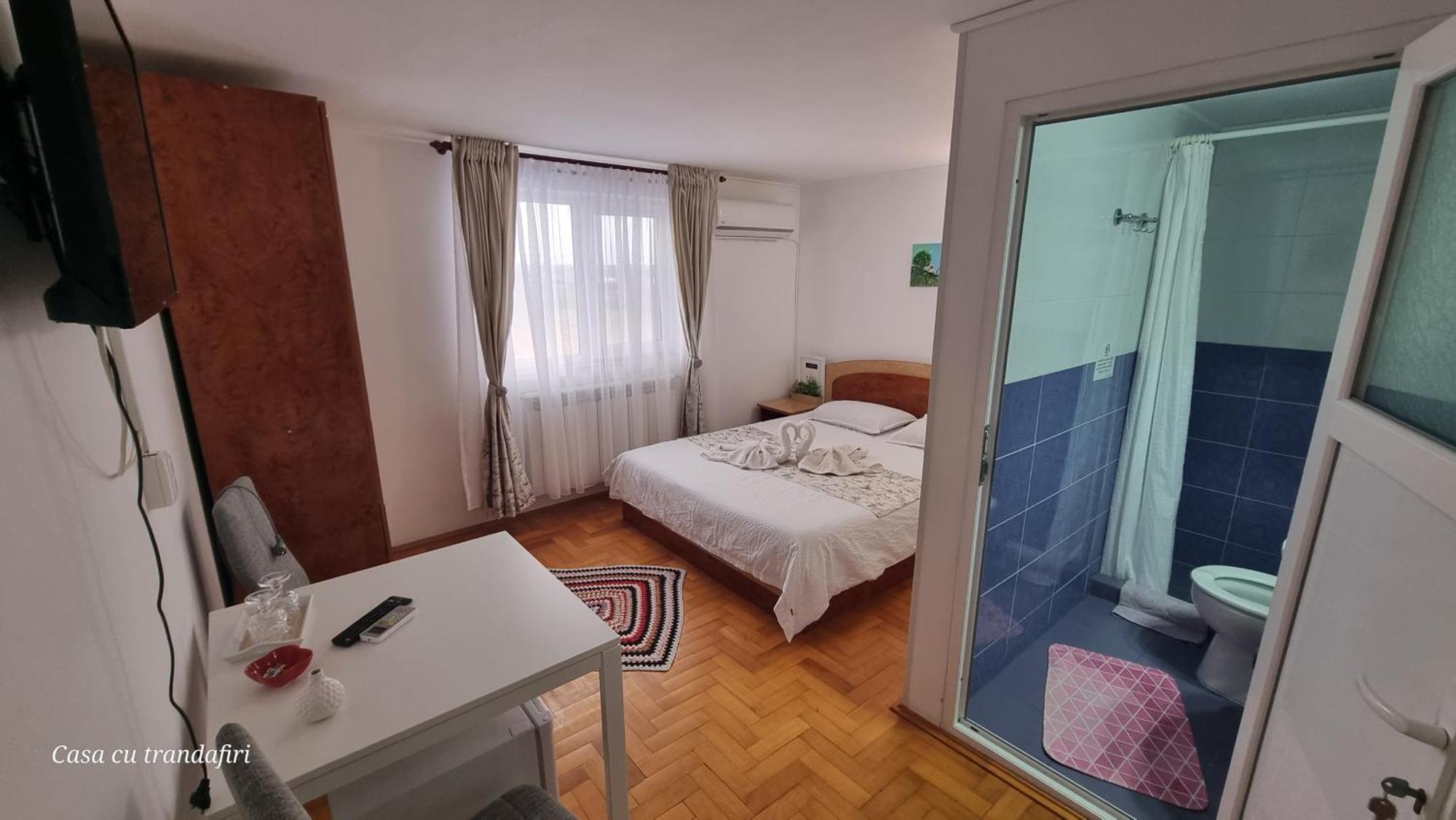Casa Cu Trandafiri Муригьол Экстерьер фото